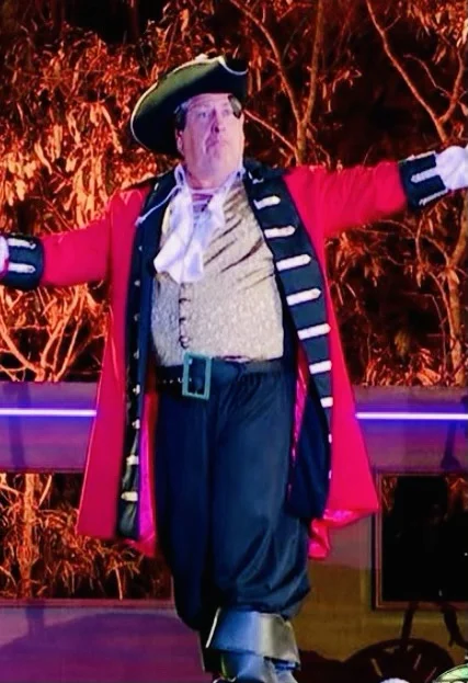 Hire Captain (Red Coat) Costume in Reservoir